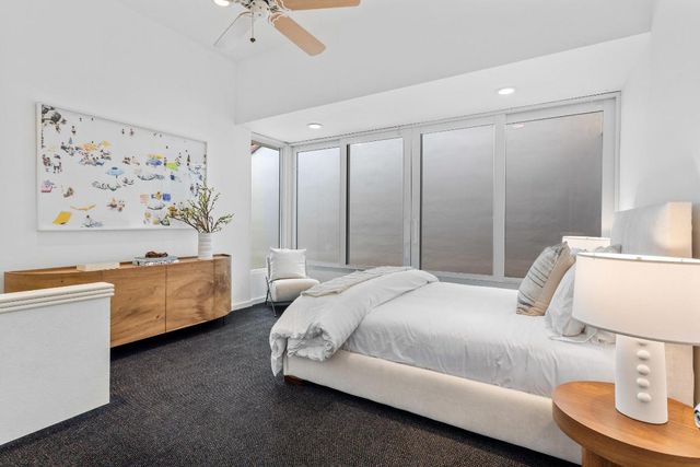 2 Sloans Curve Drive, Palm Beach, FL 33480