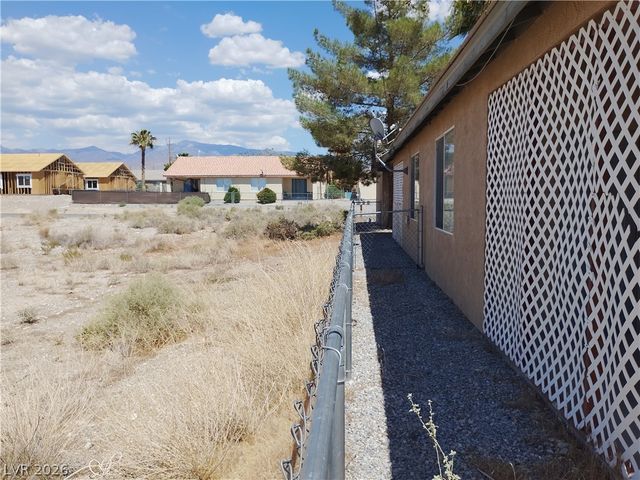 1420 East Pocahontas Avenue 4, Pahrump, NV 89048