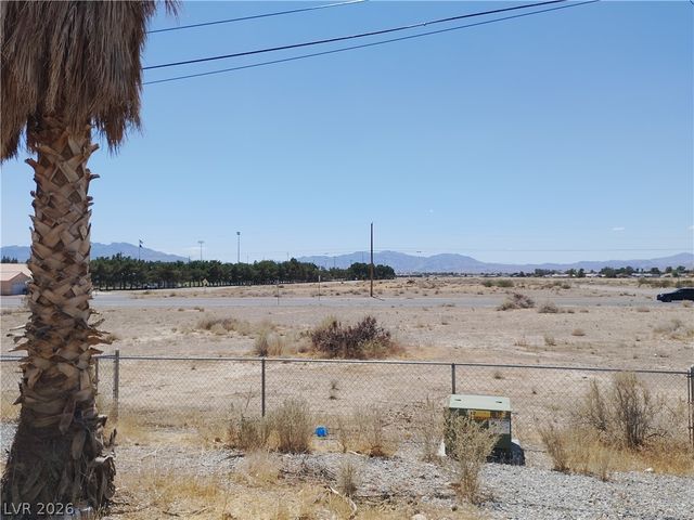 1420 East Pocahontas Avenue 4, Pahrump, NV 89048