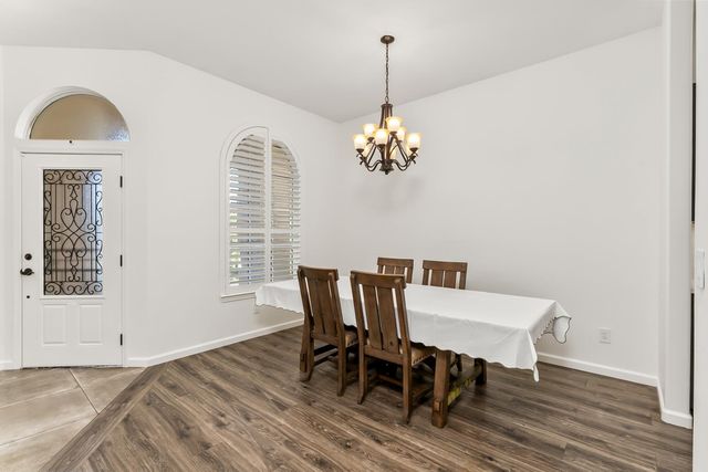 8010 Falcon View Dr, Antelope, CA 95843