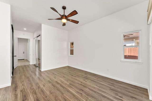 8010 Falcon View Dr, Antelope, CA 95843
