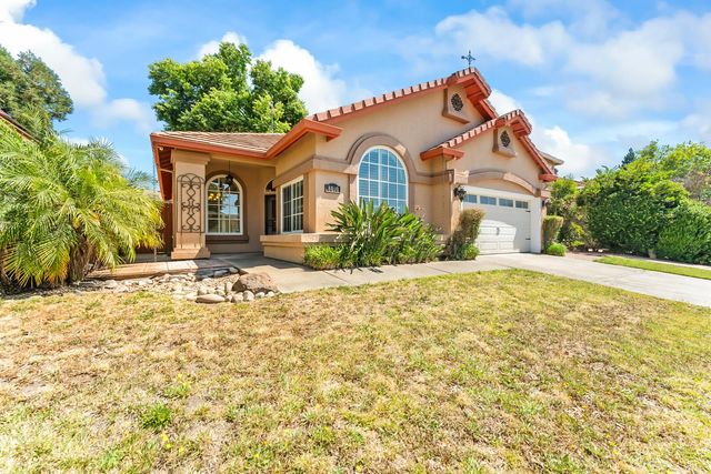 8010 Falcon View Dr, Antelope, CA 95843