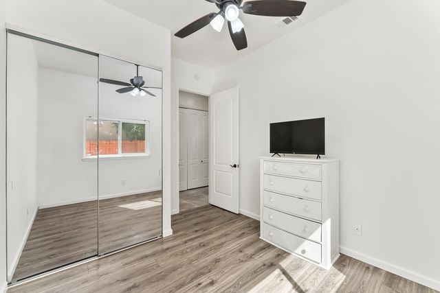 8010 Falcon View Dr, Antelope, CA 95843