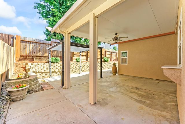8010 Falcon View Dr, Antelope, CA 95843
