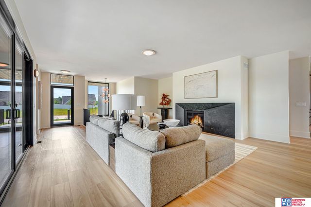 8440 Birkett Place, Lincoln, NE 68516