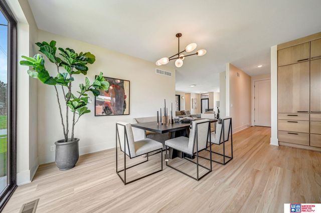 8440 Birkett Place, Lincoln, NE 68516