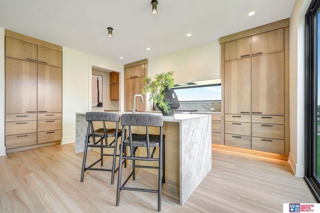 8440 Birkett Place, Lincoln, NE 68516