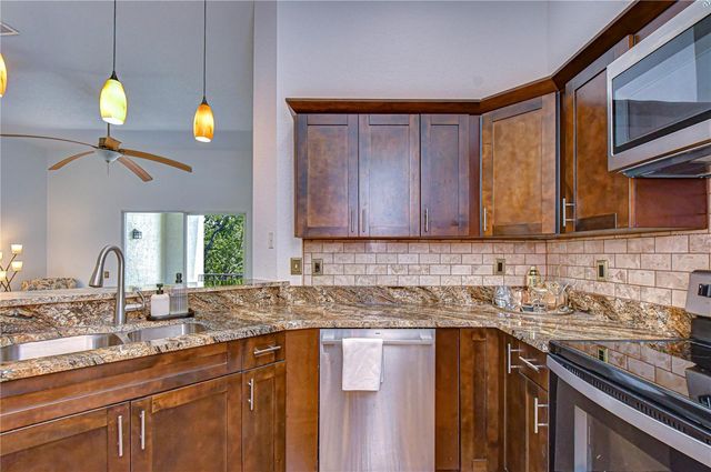 609 TROPICAL BREEZE WAY 609, Tampa, FL 33602