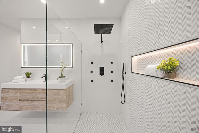 414 BAY DR, Stevensville, MD 21666