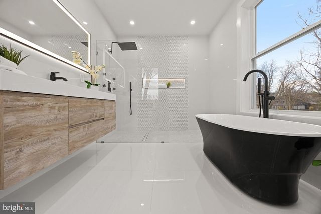 414 BAY DR, Stevensville, MD 21666