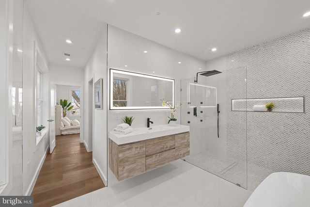 414 BAY DR, Stevensville, MD 21666