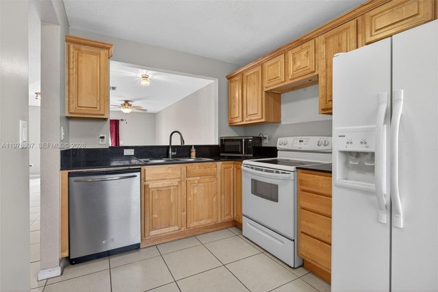 6613 Winfield Blvd 3-7, Margate, FL 33063