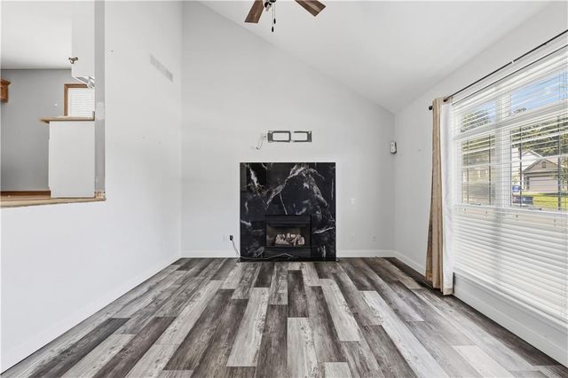 1604 S 105th Street, Edwardsville, KS 66111