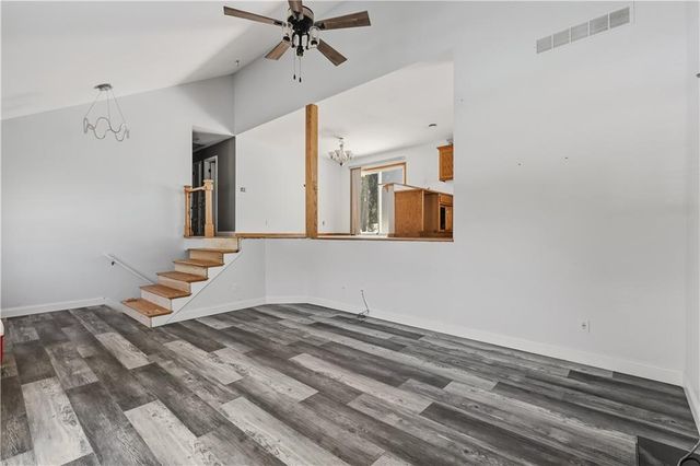 1604 S 105th Street, Edwardsville, KS 66111