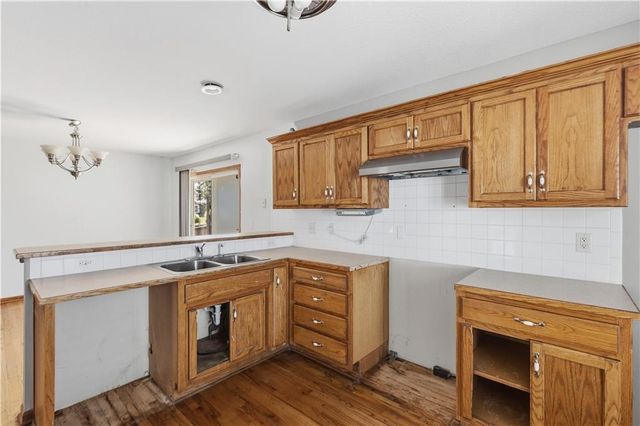 1604 S 105th Street, Edwardsville, KS 66111