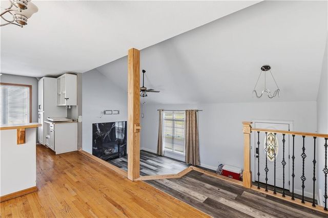 1604 S 105th Street, Edwardsville, KS 66111