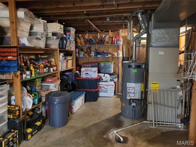 20 Pin Oak Drive, Highland, IL 62249