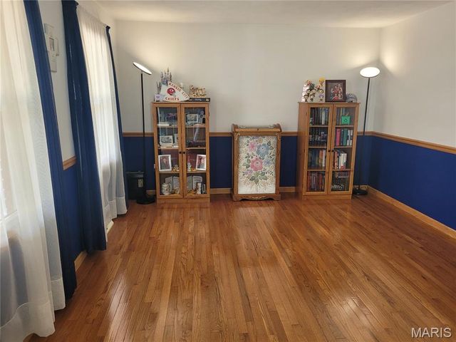 20 Pin Oak Drive, Highland, IL 62249