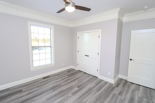 450 Bridle Path Ln, Hartsville, TN 37074