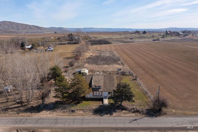 548 Day Rd, Weiser, ID 83672