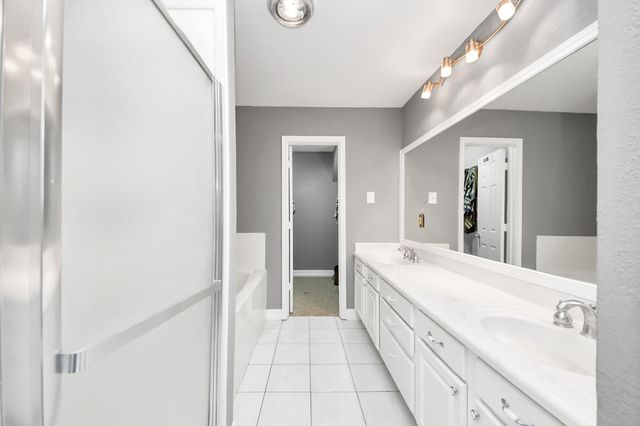 2326 Brookney Street, Pearland, TX 77584