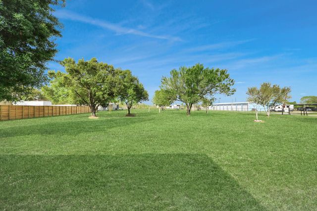 2326 Brookney Street, Pearland, TX 77584