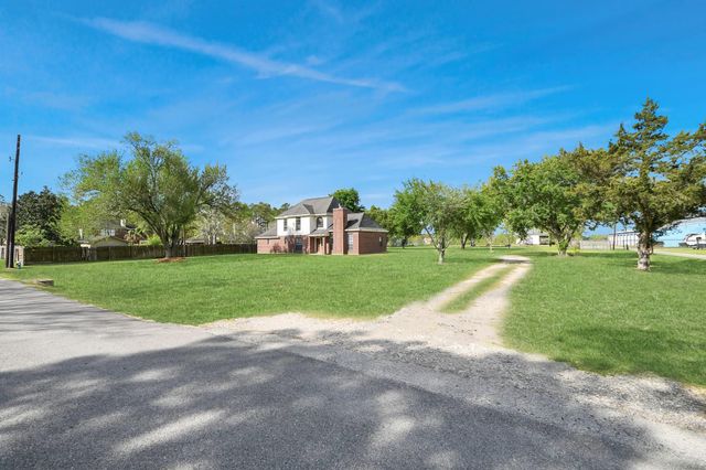 2326 Brookney Street, Pearland, TX 77584