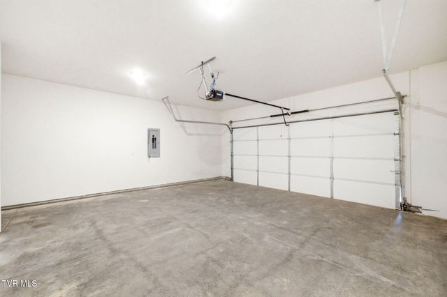224 Chimney View Loop, Blountville, TN 37617