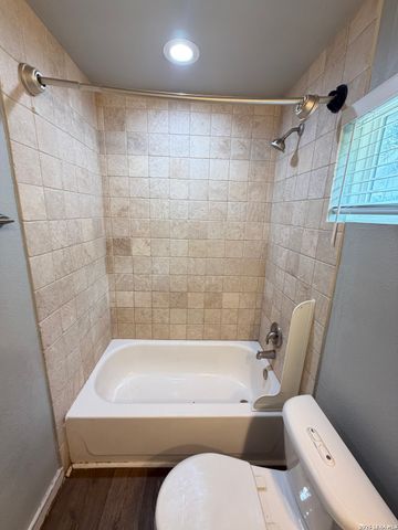 1812 Ruiz St, San Antonio, TX 78207