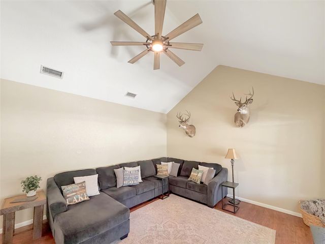 1660 Westview Court DR, Canyon Lake, TX 78133