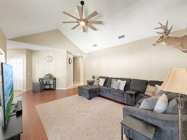 1660 Westview Court DR, Canyon Lake, TX 78133