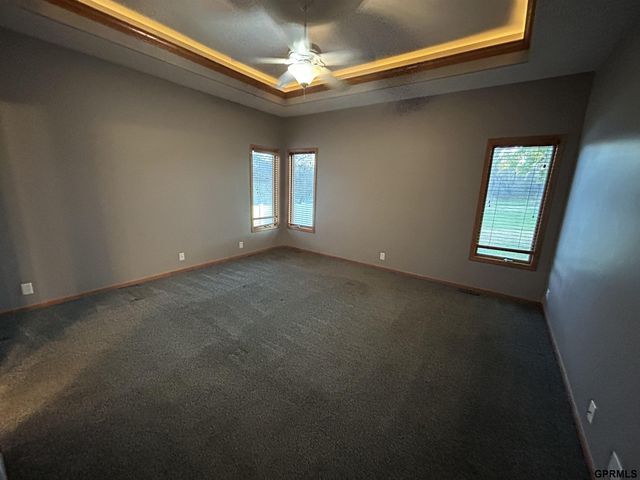 19921 Farnam Street, Omaha, NE 68022