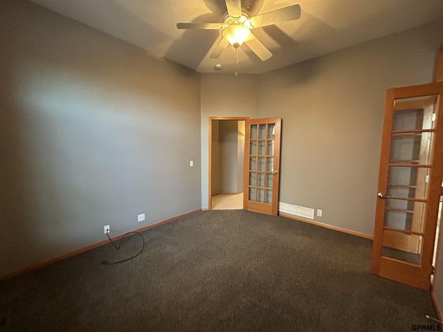 19921 Farnam Street, Omaha, NE 68022