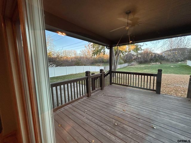 19921 Farnam Street, Omaha, NE 68022