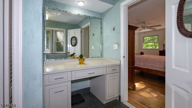460 Laurel Ln, Kinnelon Boro, NJ 07405