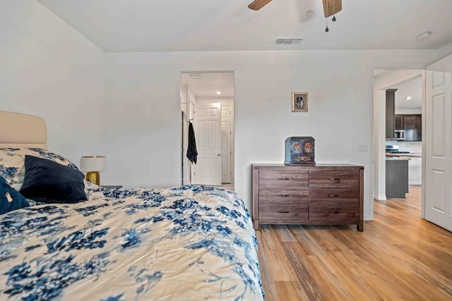 976 Garzas St, Lathrop, CA 95330