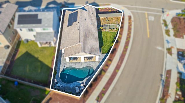 976 Garzas St, Lathrop, CA 95330