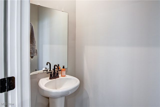 23567 Victory Lane, Columbia Station, OH 44028