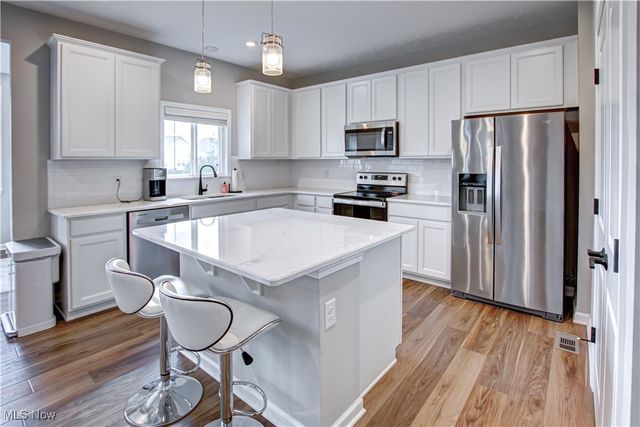 23567 Victory Lane, Columbia Station, OH 44028