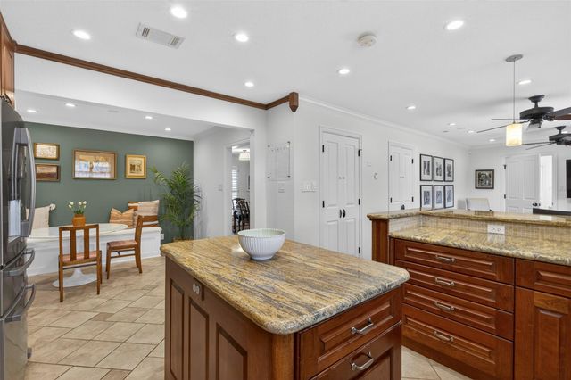 1426 Freedonia Drive, Houston, TX 77055