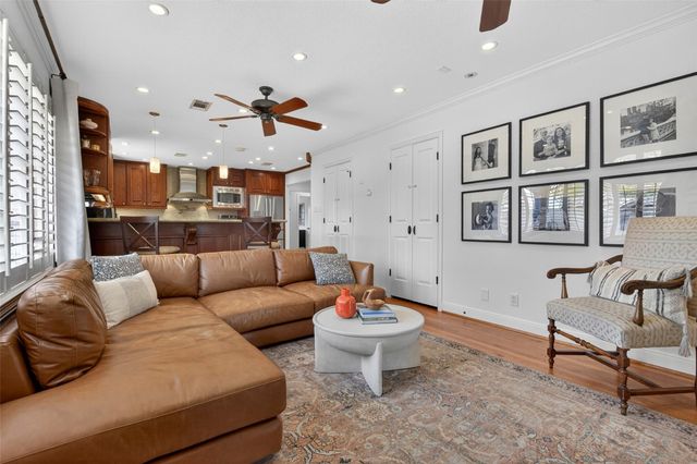 1426 Freedonia Drive, Houston, TX 77055