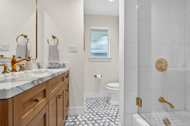 1426 Freedonia Drive, Houston, TX 77055