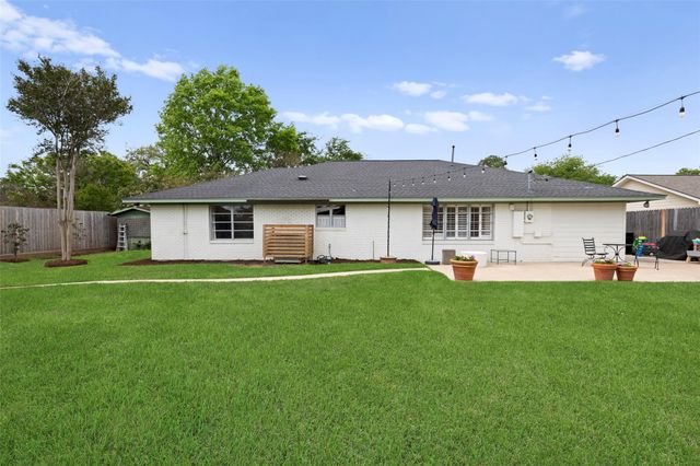 1426 Freedonia Drive, Houston, TX 77055
