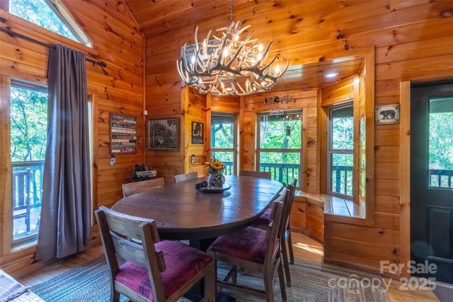 44 Riverside Drive, Whittier, NC 28789