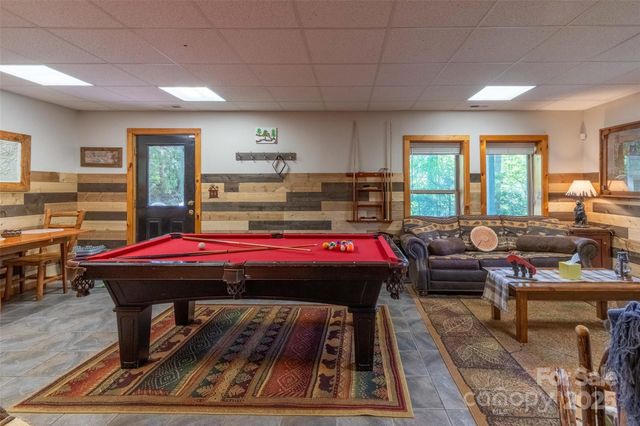 44 Riverside Drive, Whittier, NC 28789