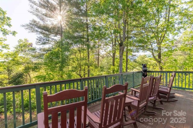 44 Riverside Drive, Whittier, NC 28789