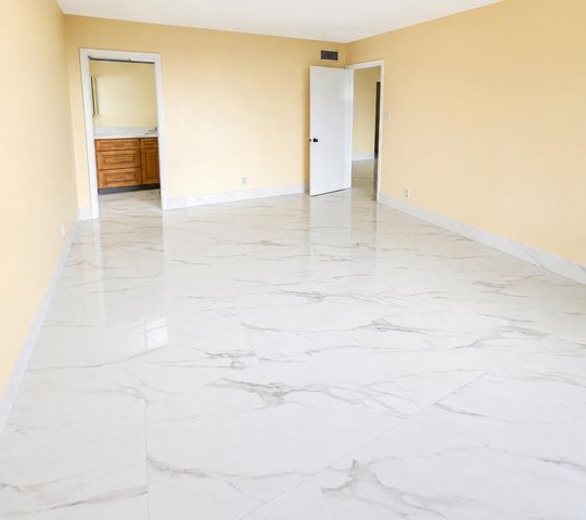 3101 NW 47th Terrace 335, Lauderdale Lakes, FL 33319