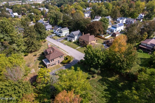 130 Walnut Street, Canajoharie, NY 13317