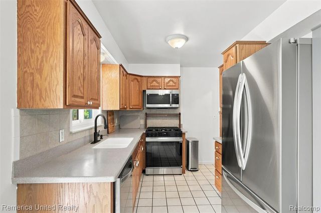 38031 Five Mile Road, Livonia, MI 48154