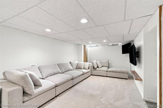 38031 Five Mile Road, Livonia, MI 48154